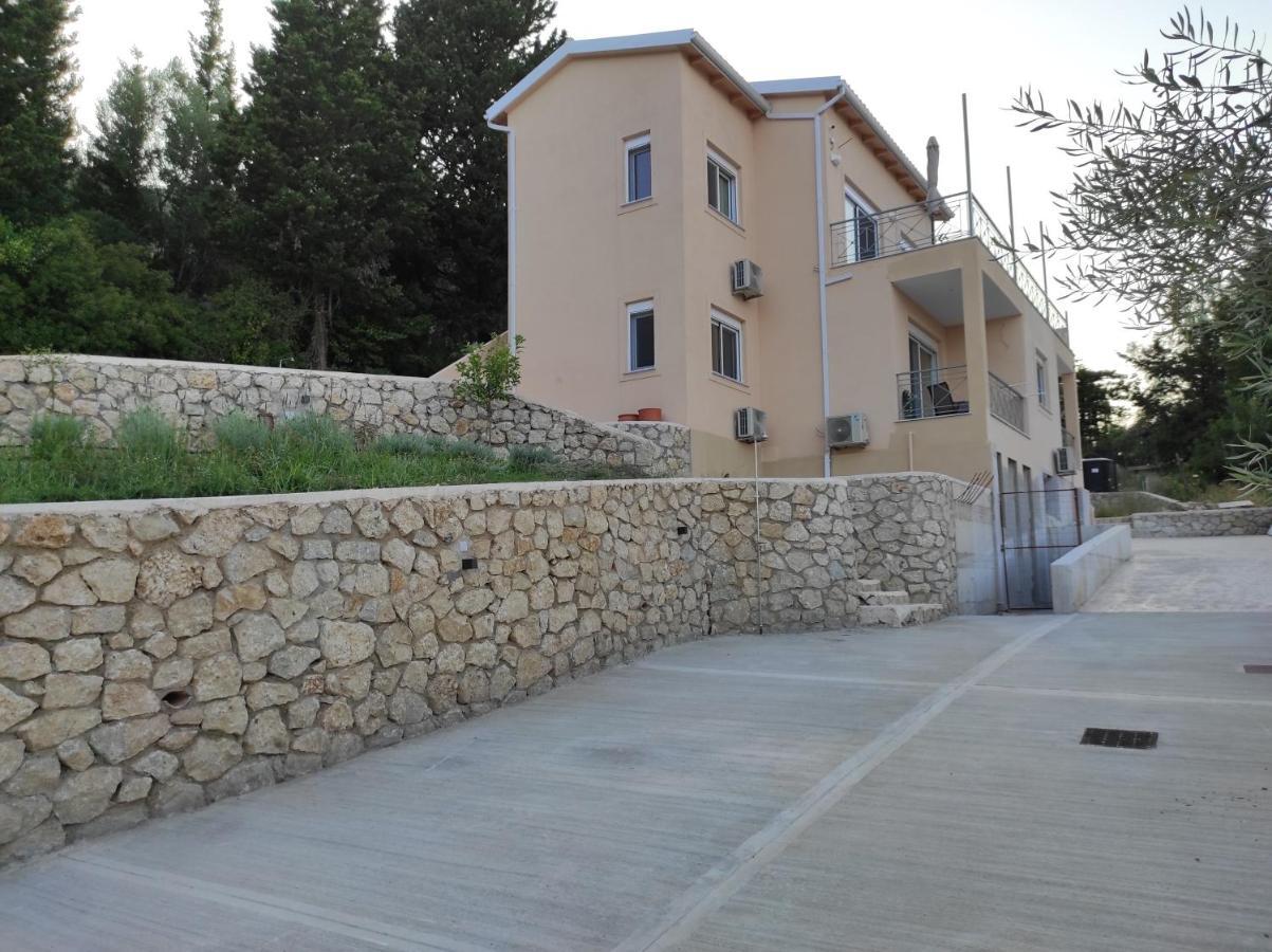 Gerakofolia-Villa Nikiana Exterior foto